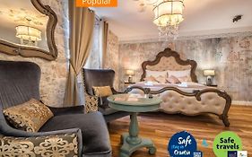 Plaza Marchi Old Town - Mag Quaint & Elegant Boutique Hotels